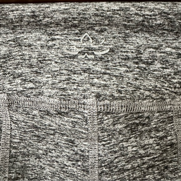 BEYOND YOGA Midi Space Dye Colorblock Black Zip Ankle Leggings, XS - Picture 4 of 5